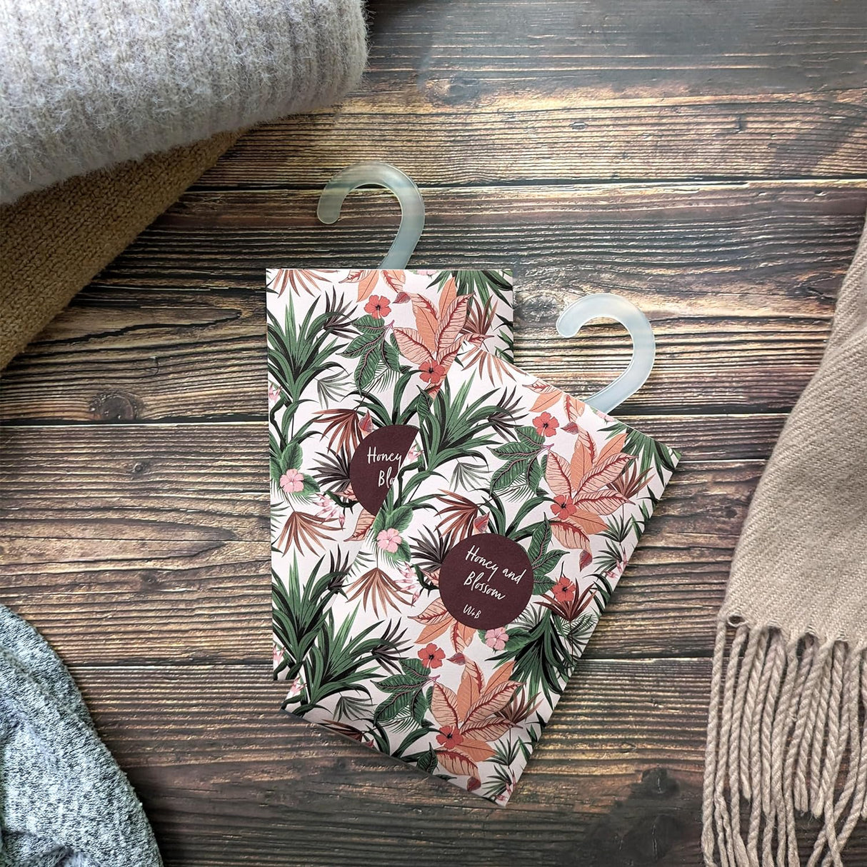 Willow and Belle Scented Hanging Sachet - Set of 4 Honey and Blossom - Tropical Design