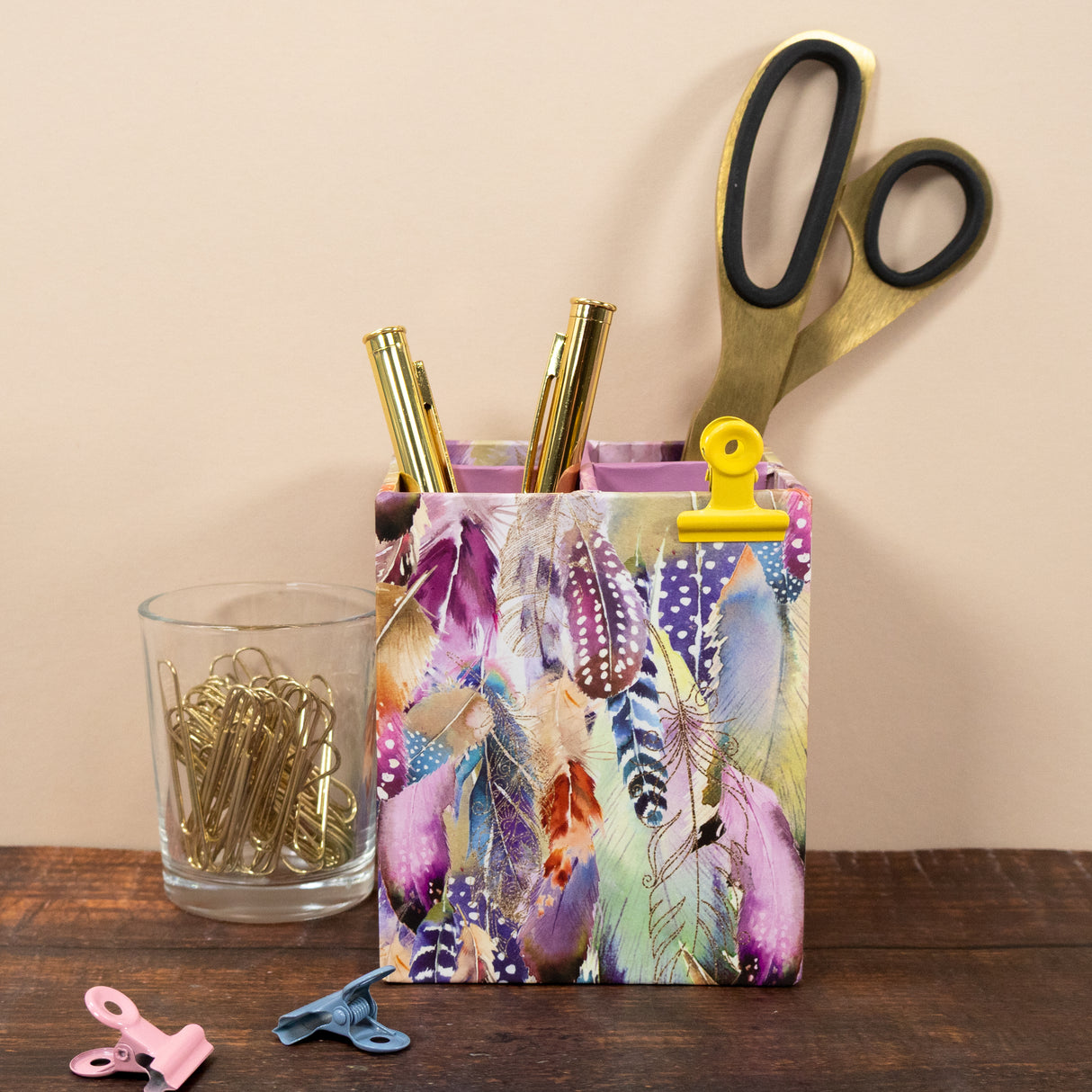 Square Pen Pot - Feathers Design