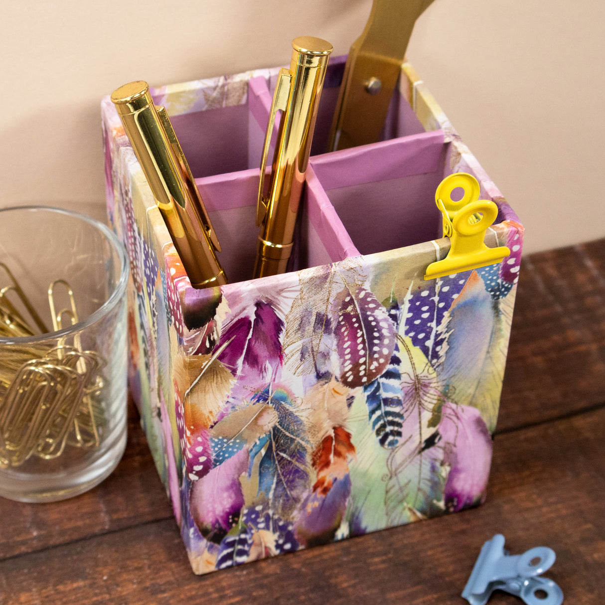 Square Pen Pot - Feathers Design