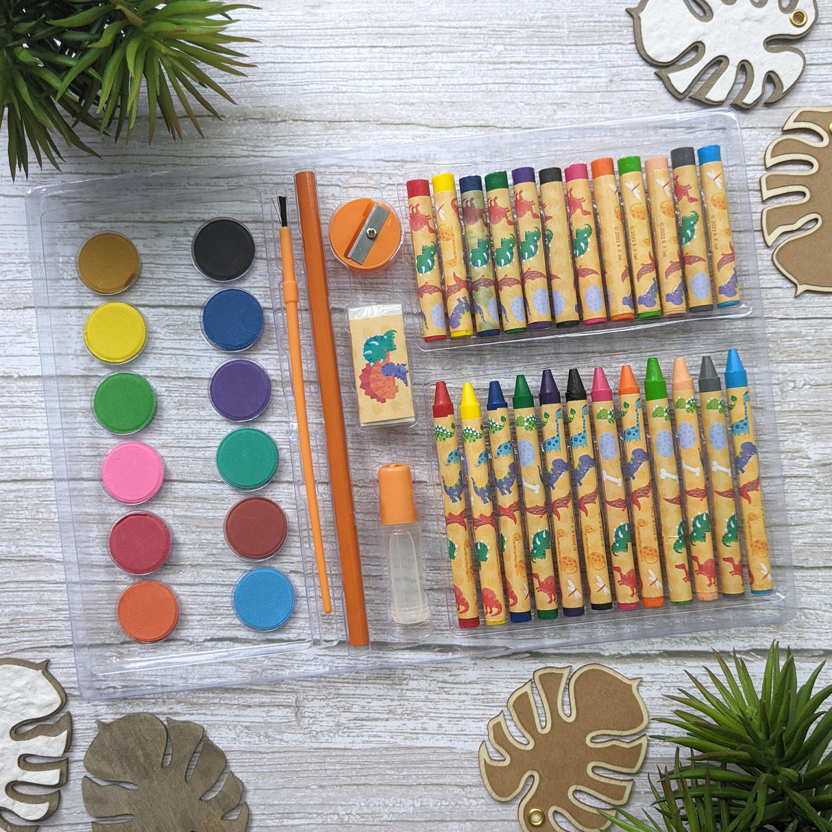 Dinosaurs Children's 42 Piece Art Set