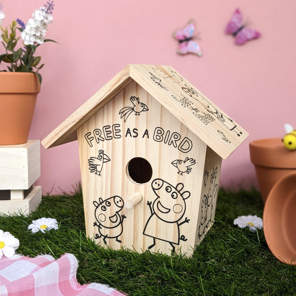 Peppa Pig Paint Your Own Bird House
