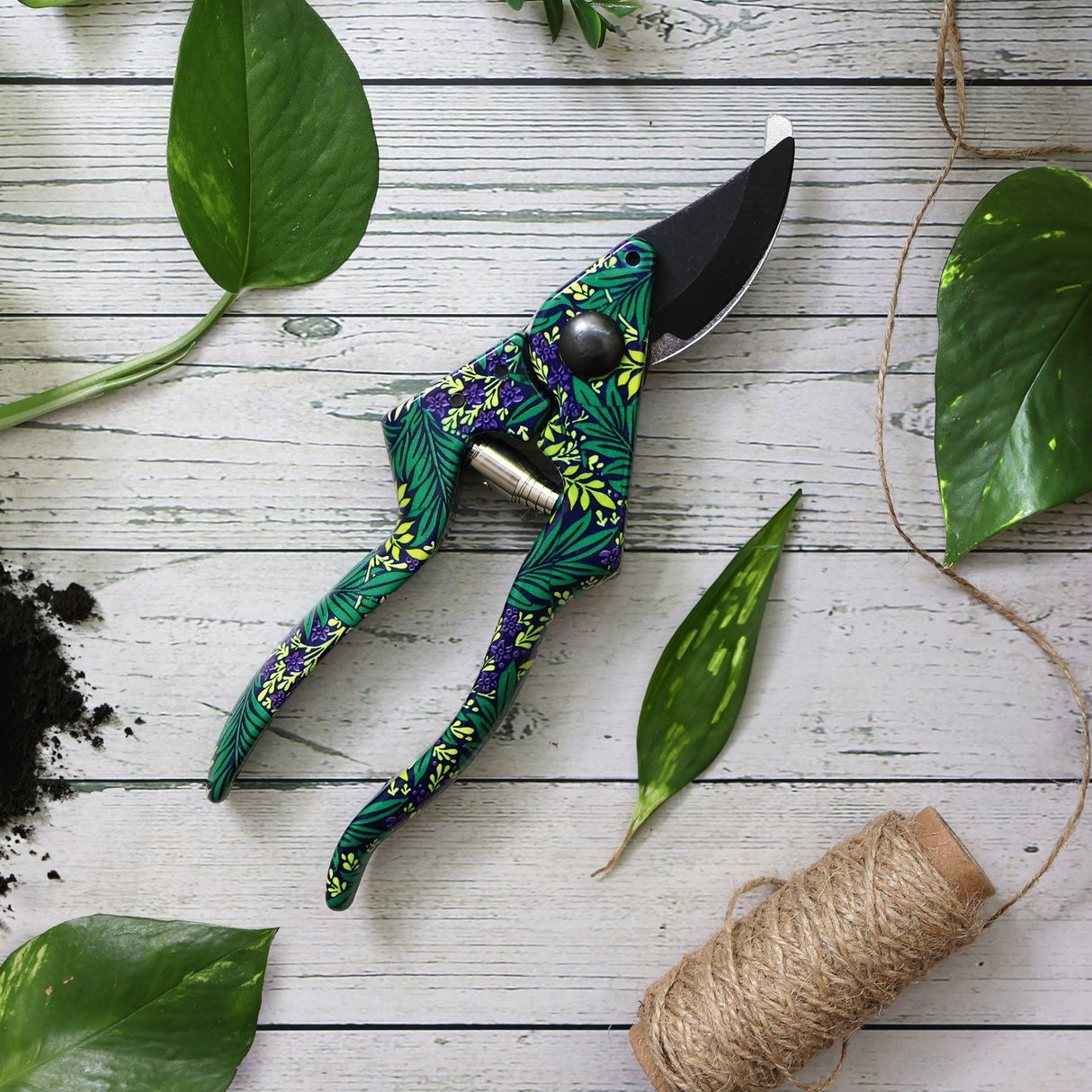 Orange Grove Secateurs - William Morris Larkspur Design