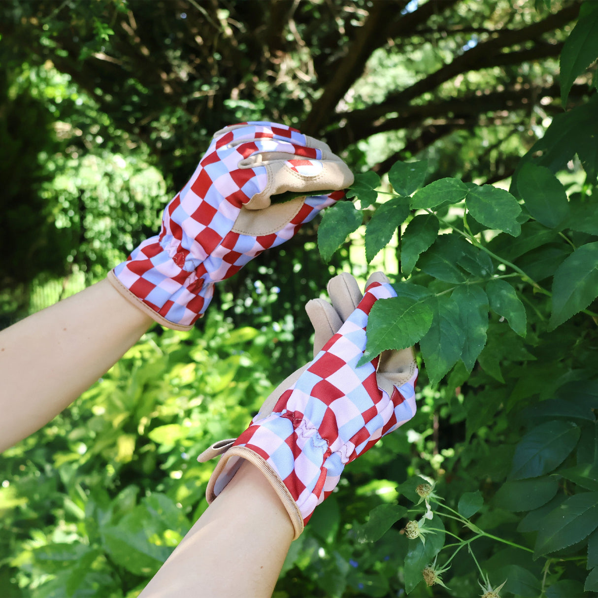 Saje Outdoor Gardening Gloves - Warp Check Design