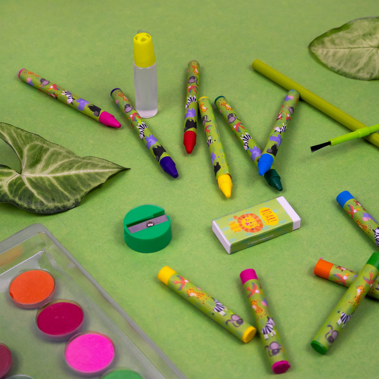 Jungle Animals Children's 42 Piece Art Set