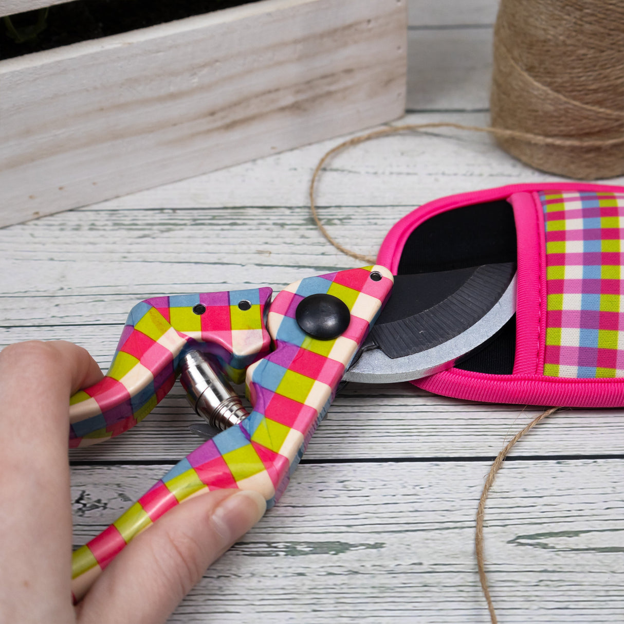 Willow and Belle Secateurs With Pouch – Pink Gingham Design