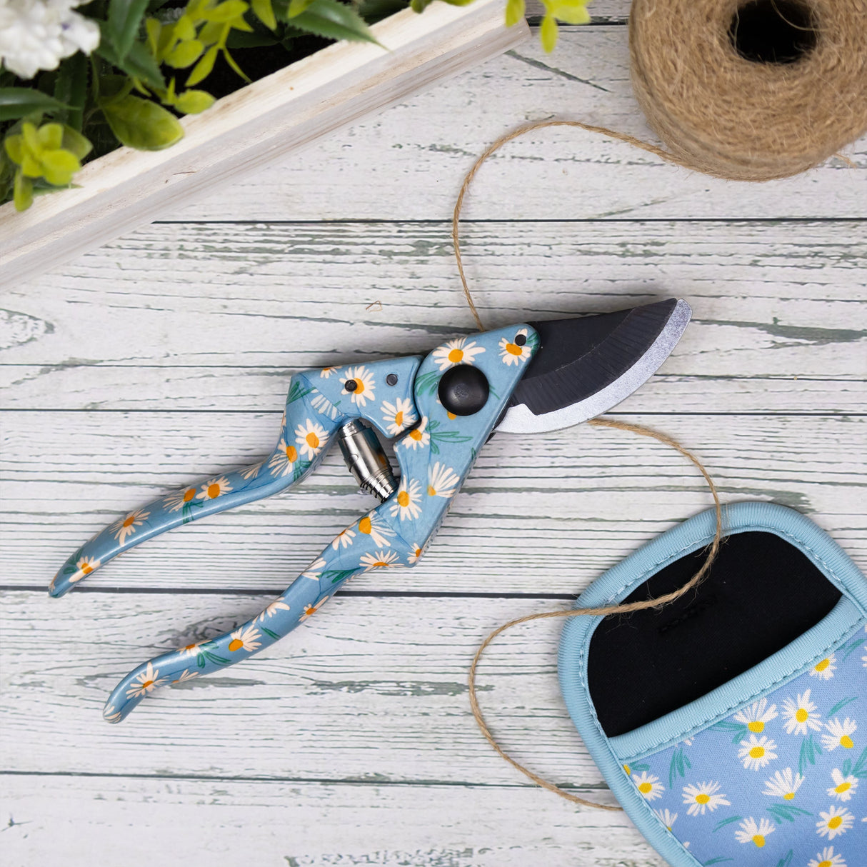 Willow and Belle Secateurs With Pouch – Daisy Blue Design