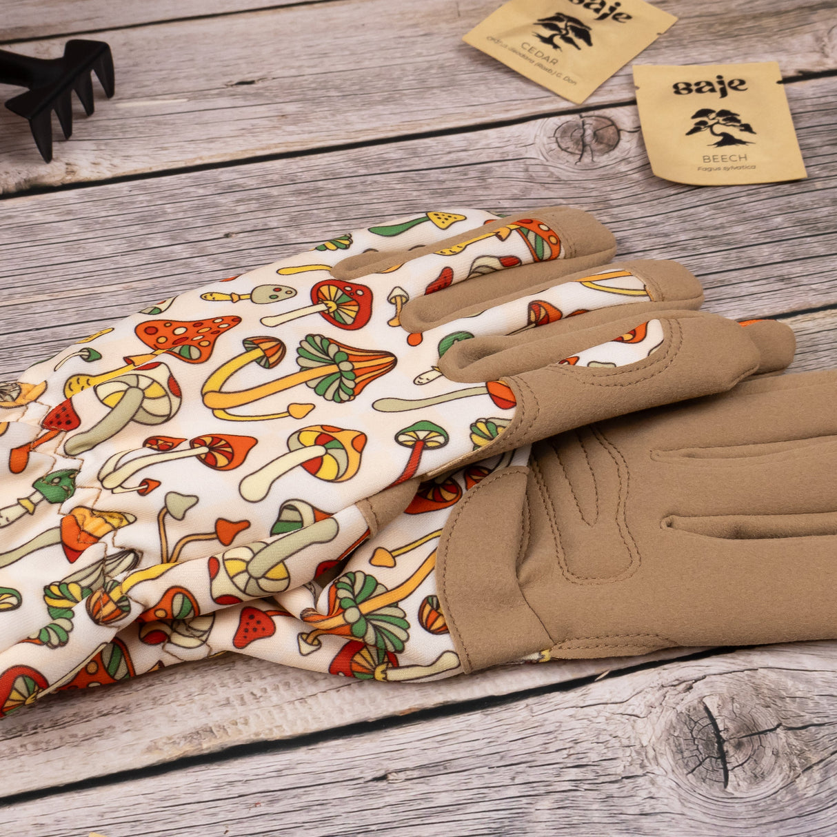 Saje Gardening Gloves - Retro Mushroom Design