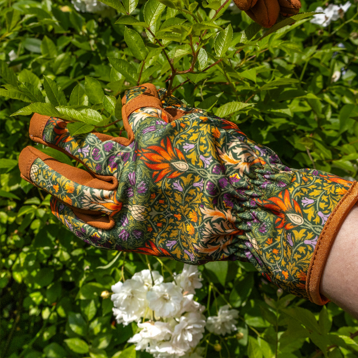 Orange Grove Gardening Gloves - Women's One Size – William Morris Snakeshead Design