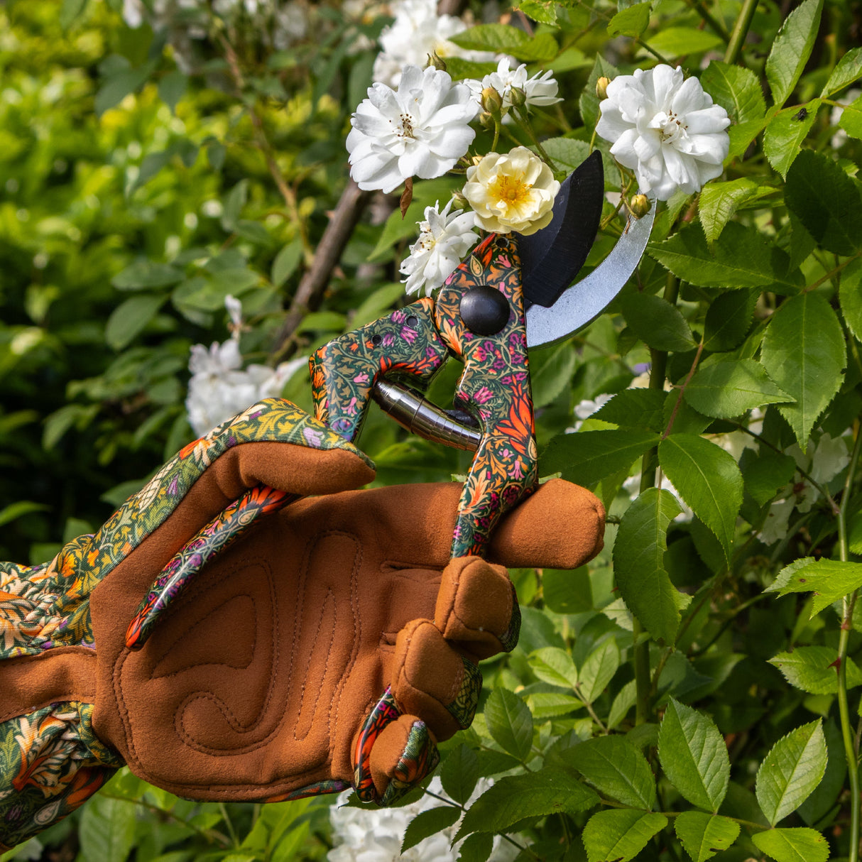 Orange Grove Secateurs - William Morris Snakeshead Design