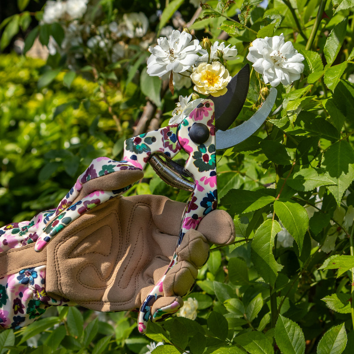 Willow and Belle Secateurs With Pouch – Brush Blooms Design
