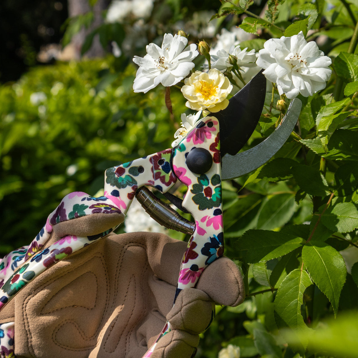 Willow and Belle Secateurs With Pouch – Brush Blooms Design