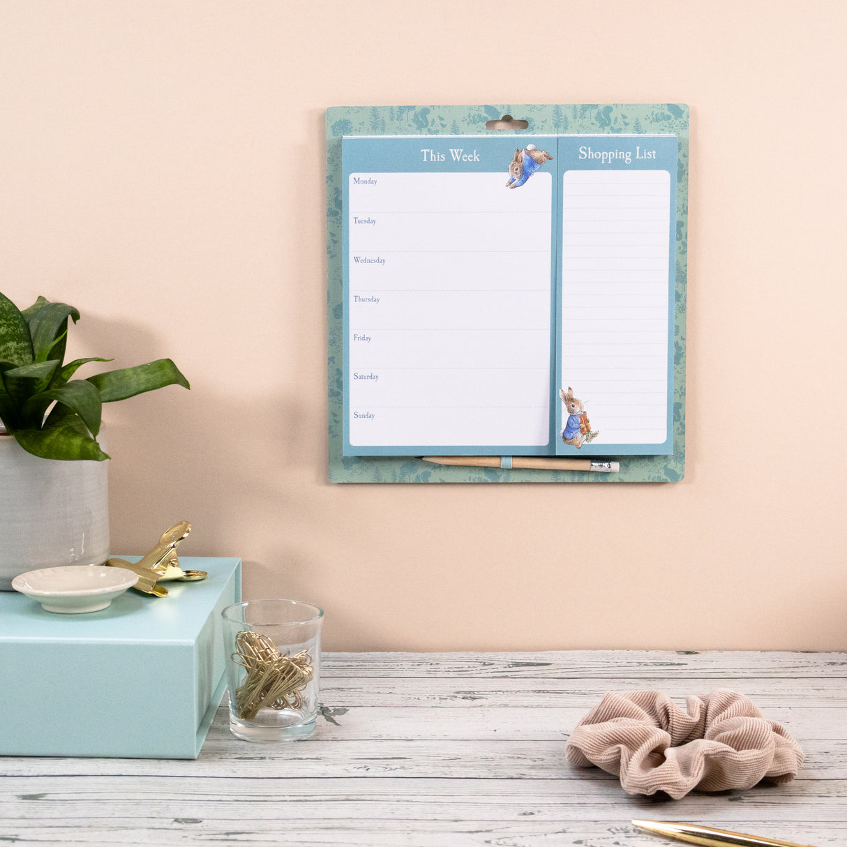 Magnetic Weekly Planner - Peter Rabbit Design