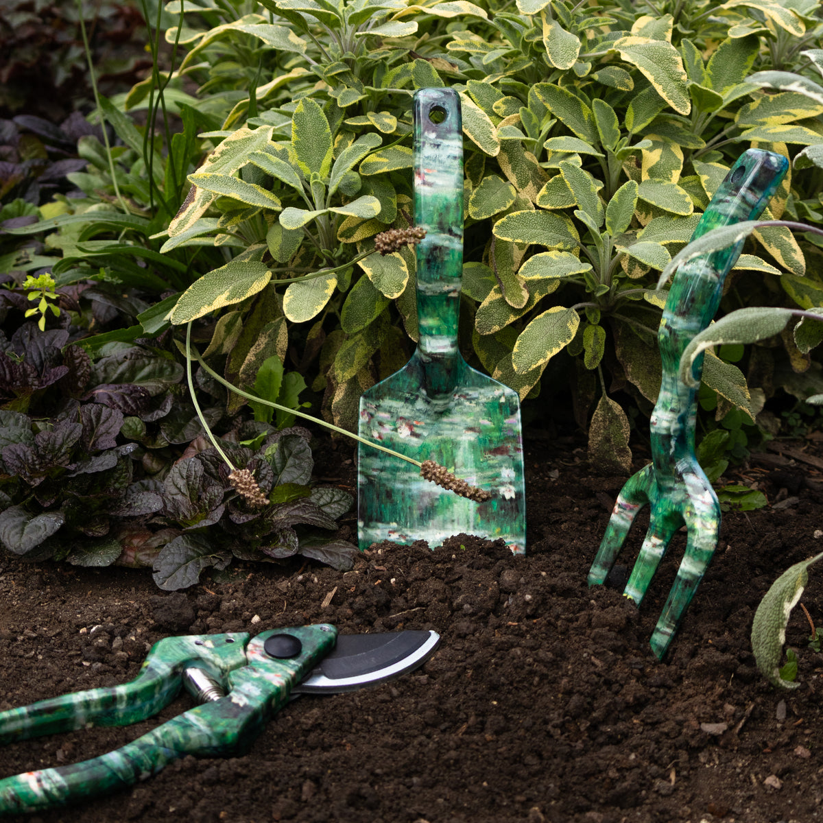 Fork, Trowel and Secateurs Garden Tool Set - Monet's The Japanese Footbridge Design