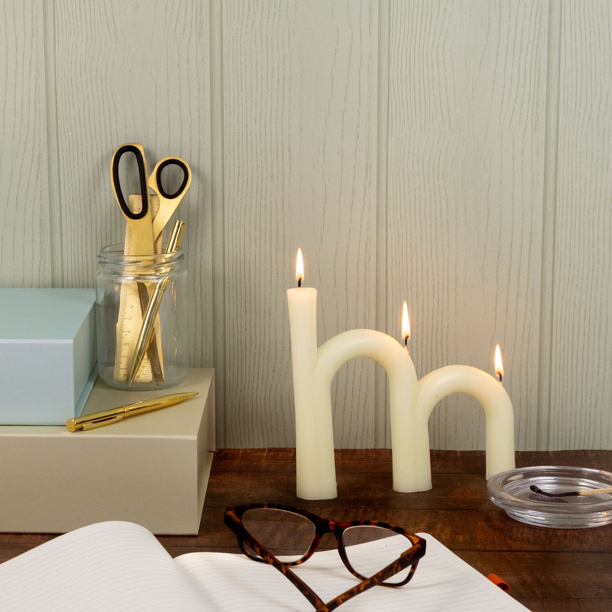 Elysian M Design Table Candle In Gift Box