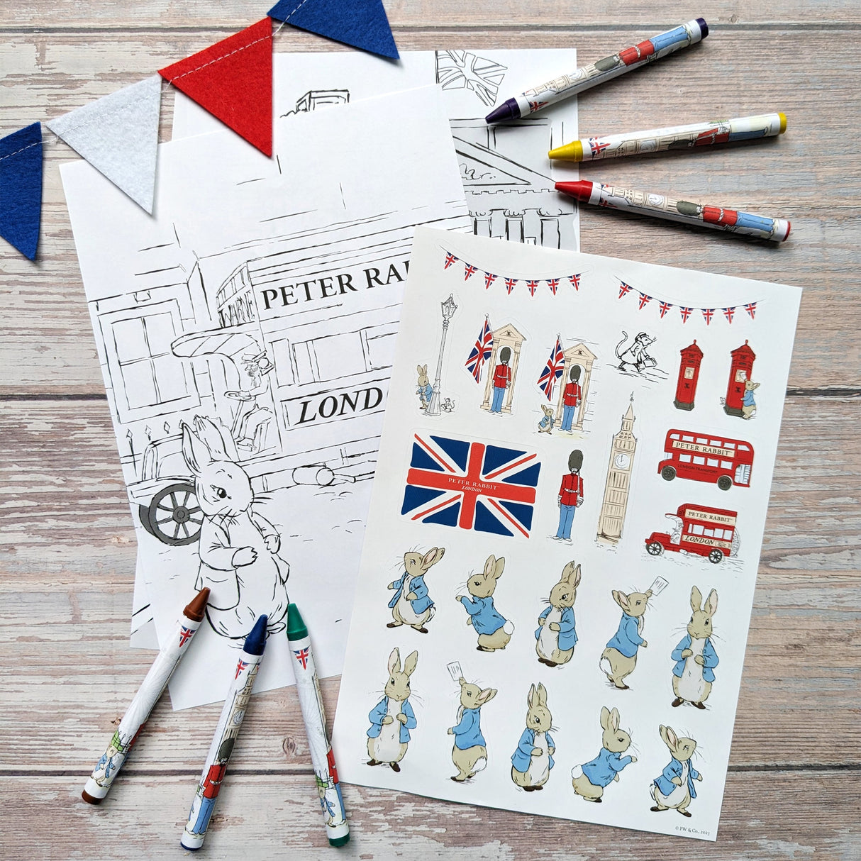 Peter Rabbit Children's Colouring Set