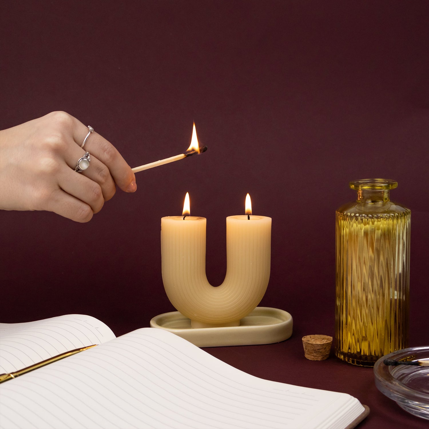 Elysian U Design Candle With Ceramic Tray & Matches In Glass Jar