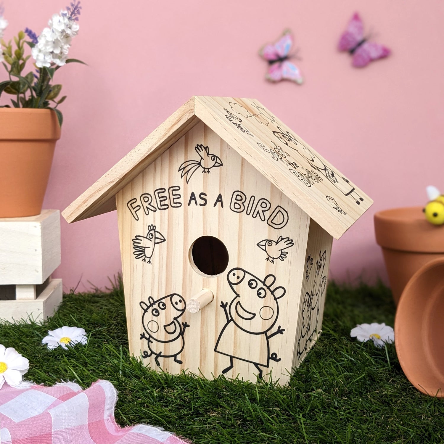 Peppa Pig Paint Your Own Bird House