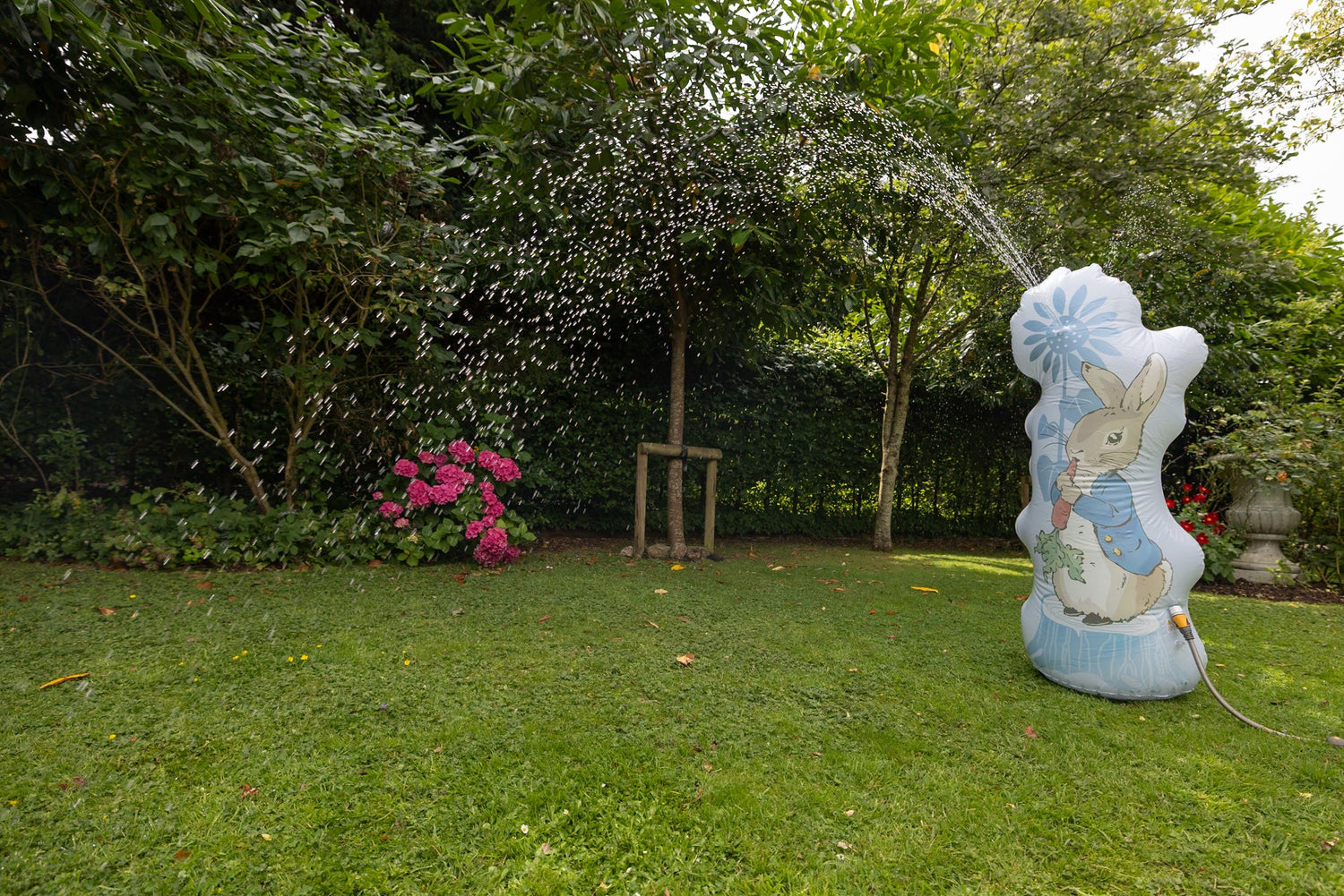 Peter Rabbit Giant Inflatable Sprayer