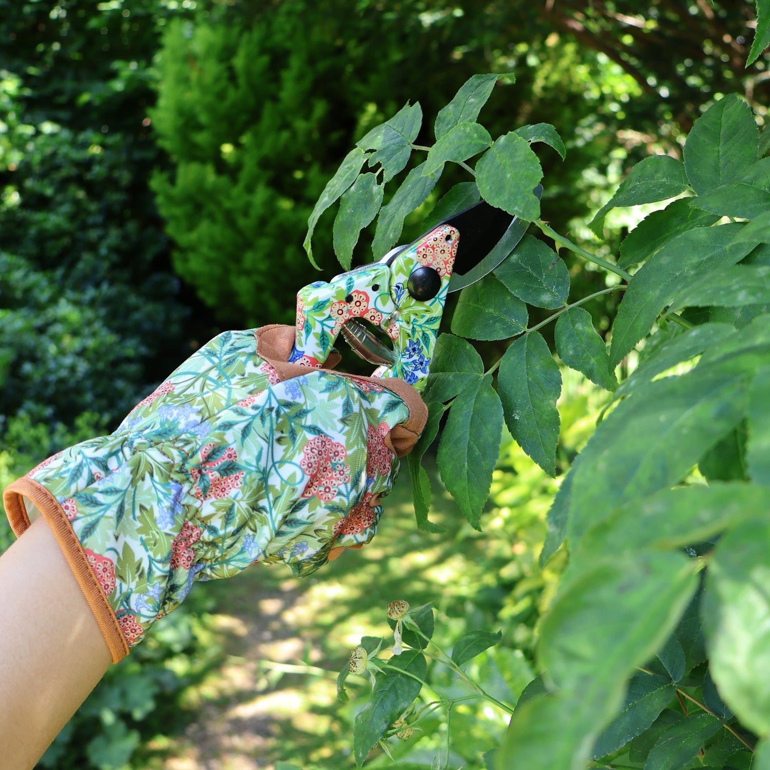 Orange Grove Secateurs - William Morris Jasmine Design