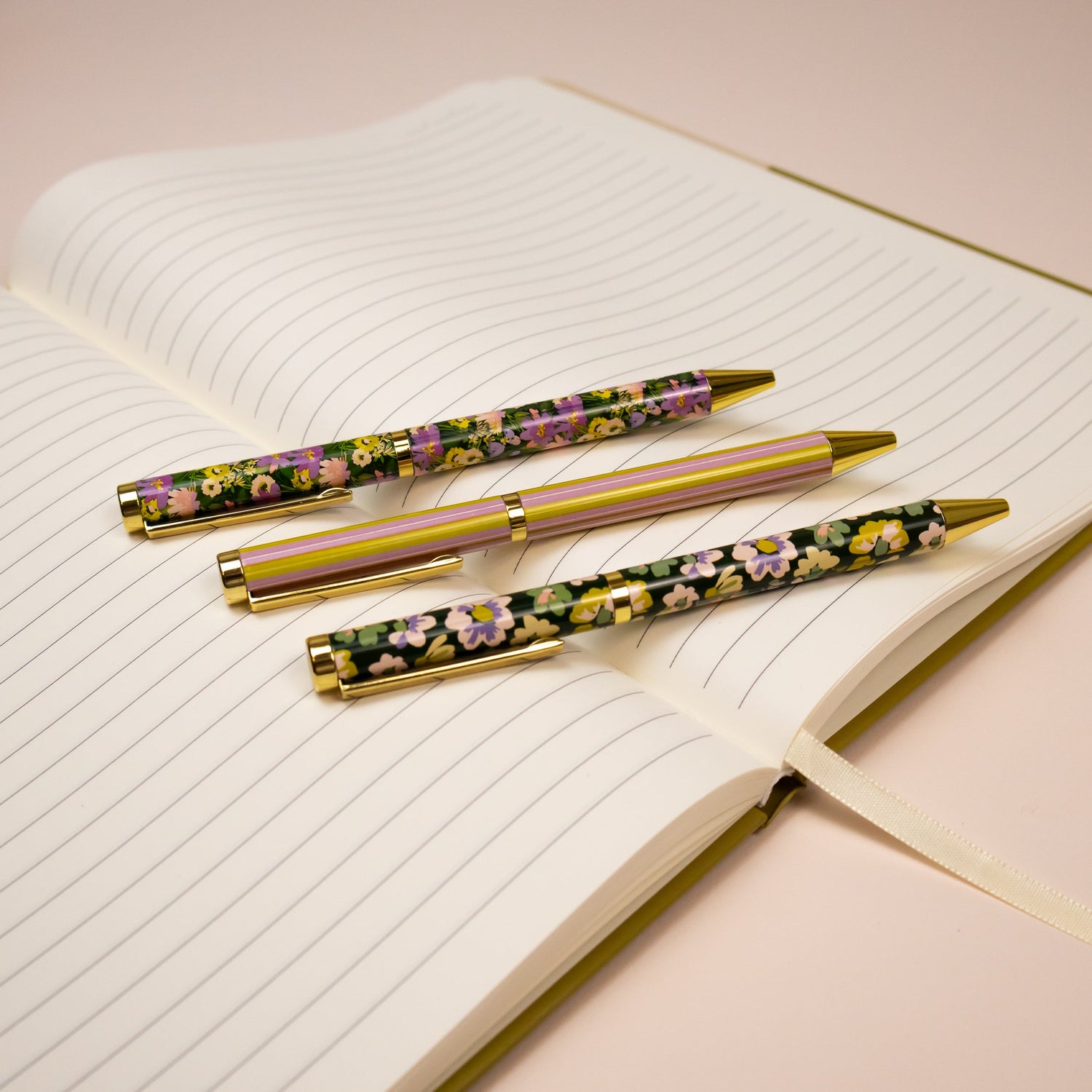 Willow and Belle Mixed Design Ballpoint Pens in Gift Box – Set of 3 Pens