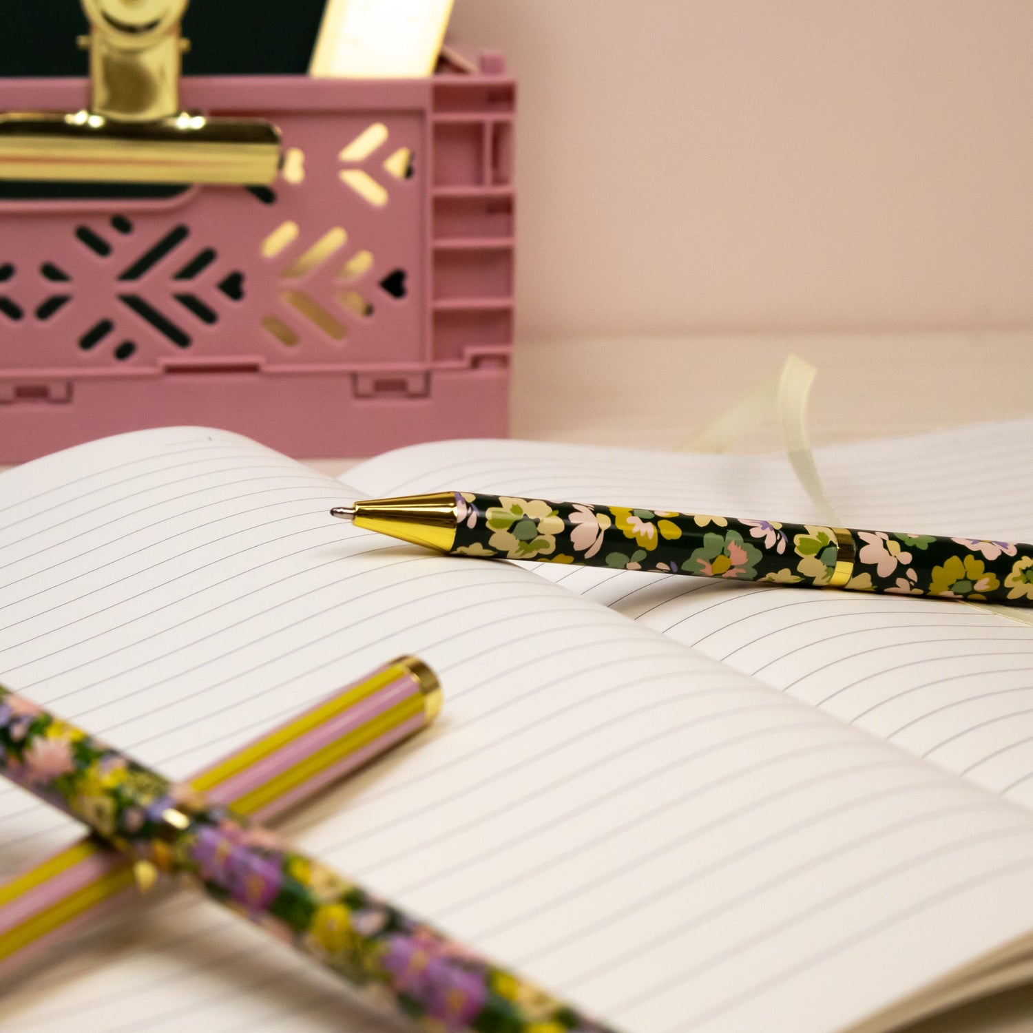 Willow and Belle Mixed Design Ballpoint Pens in Gift Box – Set of 3 Pens