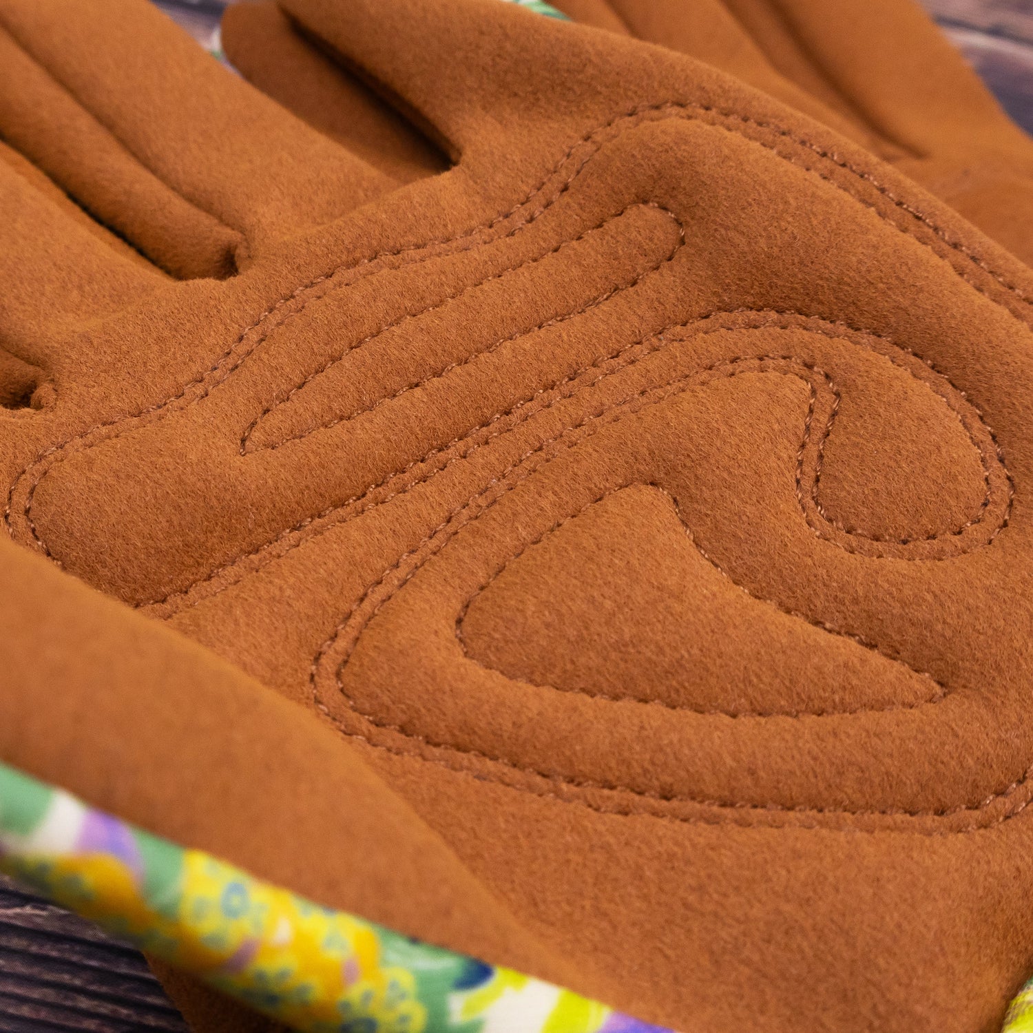 Orange Grove Gardening Gloves – William Morris Jasmine Design