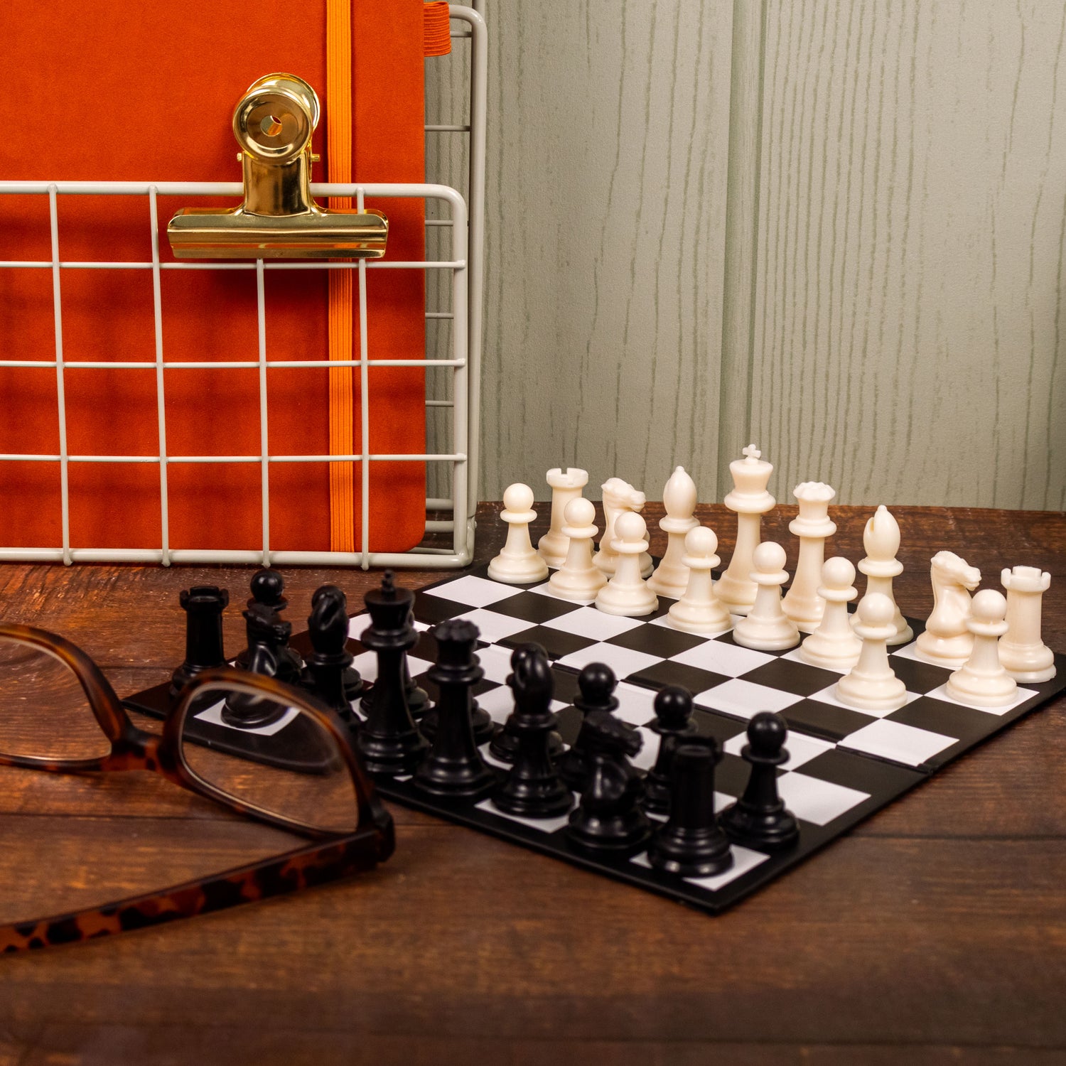 The Gentleman’s Emporium Chess Travel Set