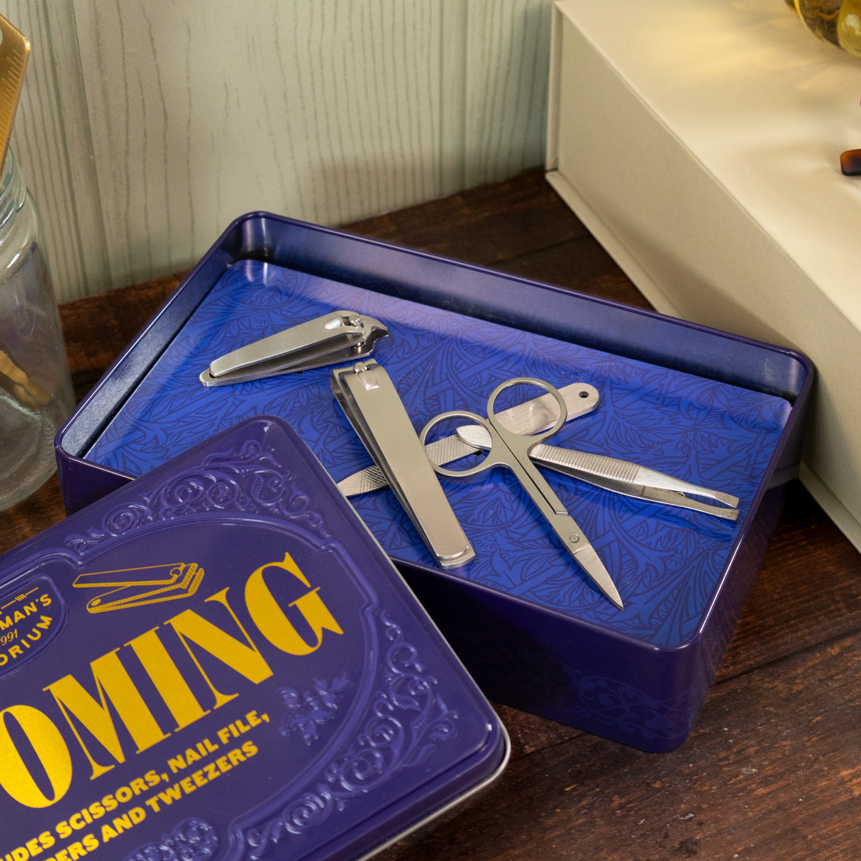 The Gentleman’s Emporium Grooming Kit – Nail Care Set in Retro Tin