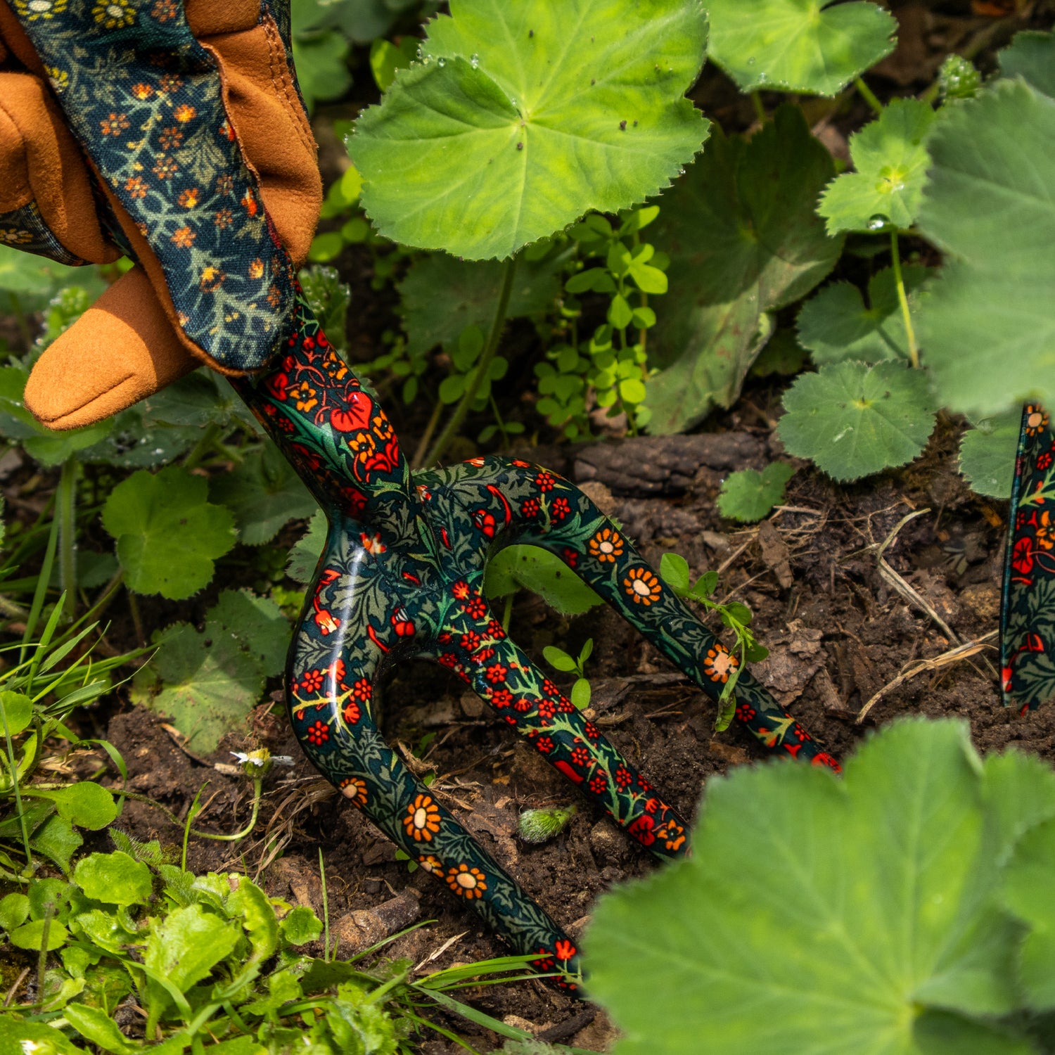 Orange Grove Fork and Trowel Garden Tool Set - William Morris Design