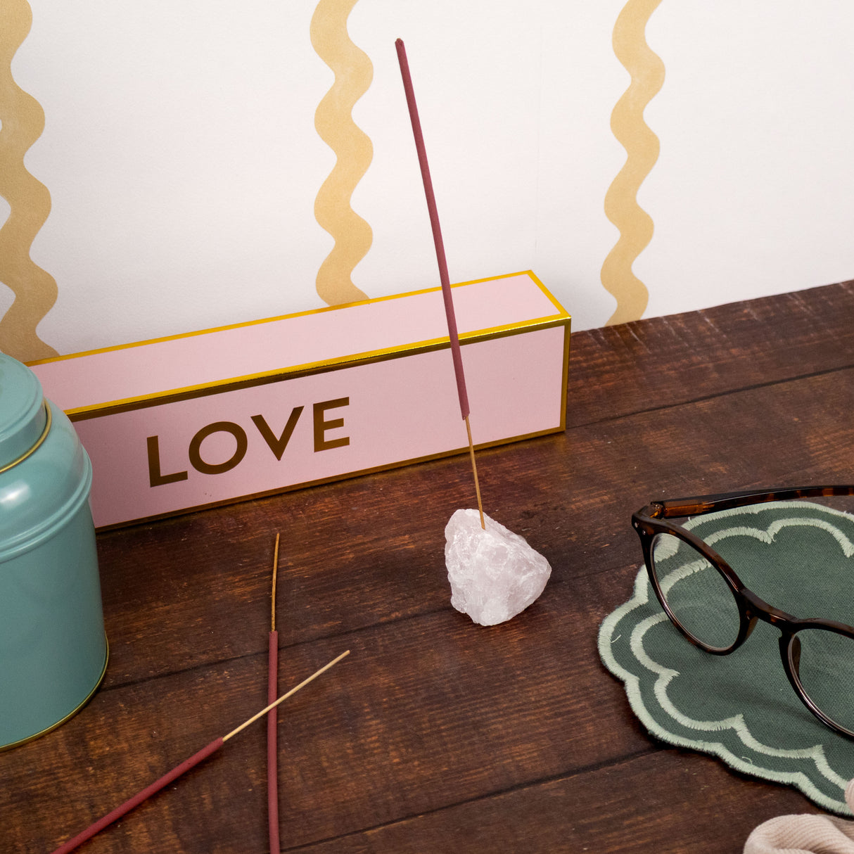 Love Incense and Crystal Holder - Rose & Patchouli Scent with Rose Quartz Crystal