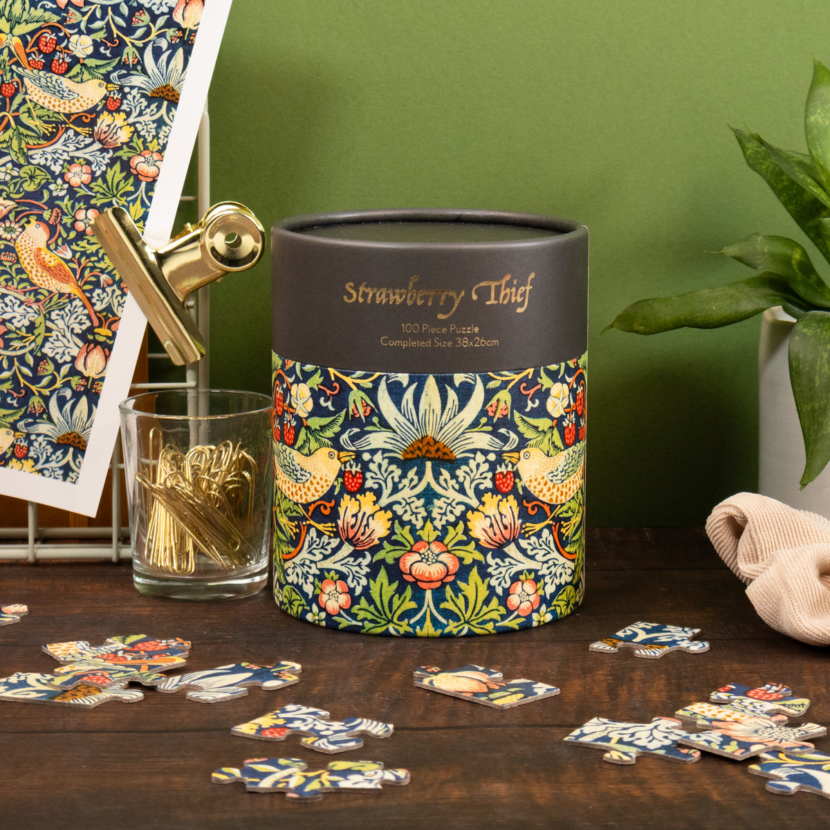 William Morris 'Strawberry Thief' Jigsaw - 100 Piece Puzzle in a Gift-Ready Tube
