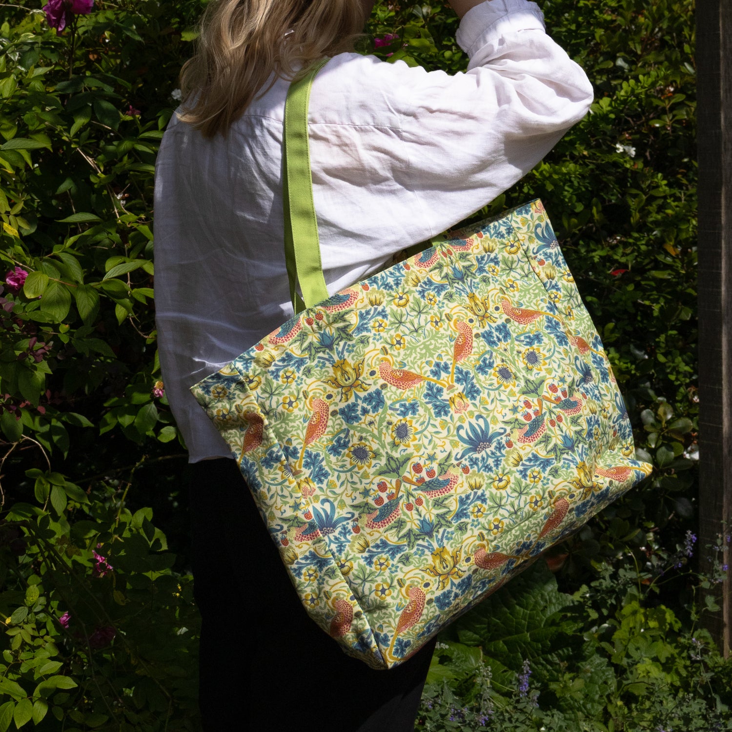 William Morris Strawberry Thief Shopper Bag